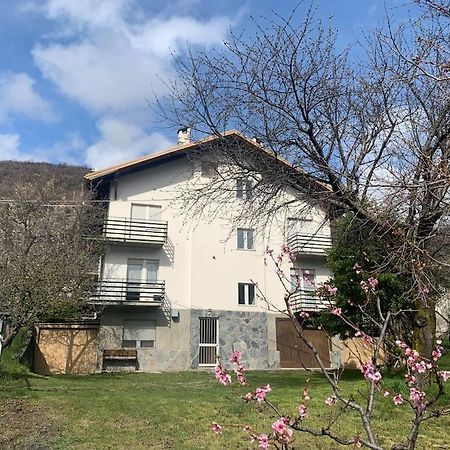 Apartament Casa Vacanza Leonardo Chambave Zewnętrze zdjęcie