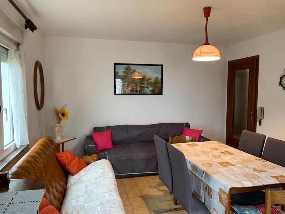 Apartament Casa Vacanza Leonardo Chambave Zewnętrze zdjęcie