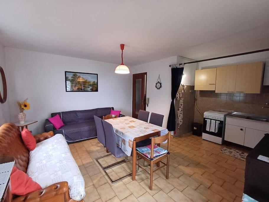 Apartament Casa Vacanza Leonardo Chambave Zewnętrze zdjęcie