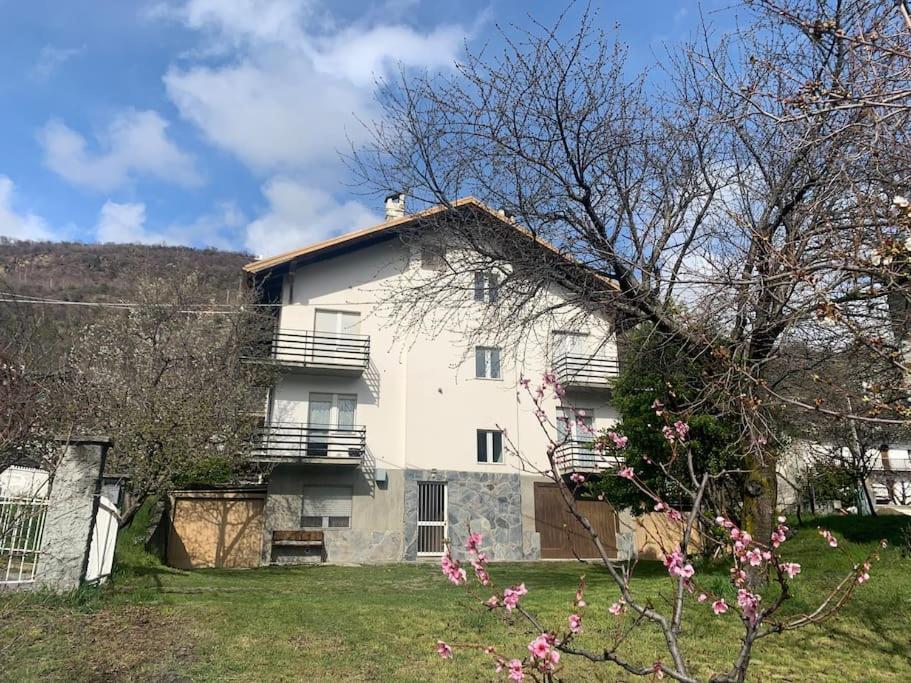 Apartament Casa Vacanza Leonardo Chambave Zewnętrze zdjęcie